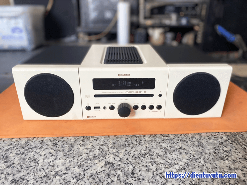 Dàn âm thanh Yamaha MCR-B043 màu trắng cu gia re tphcm