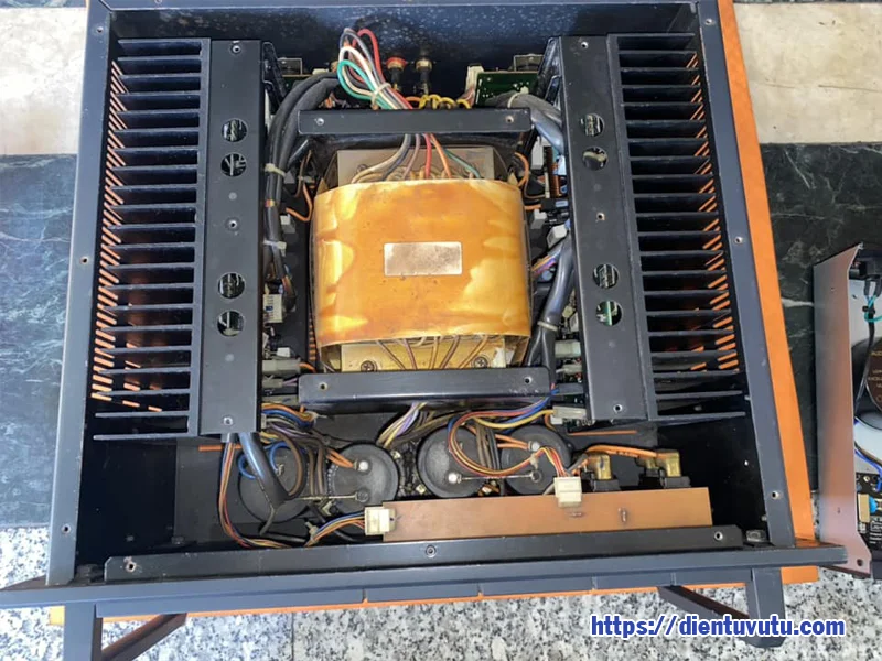 Power Amplifier TOA P 300D amply cũ giá rẻ hcm